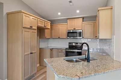 501 Greendell Bend #757-305, Fairborn, OH 45324 - Photo 2