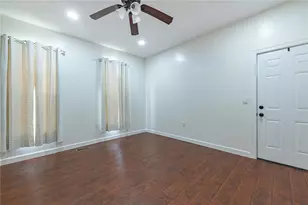 566 Wyoming St, Dayton, OH 45410 - Photo 6