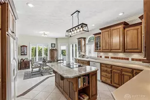 999 Brookwood Dr, Troy, OH 45373 - Photo 16