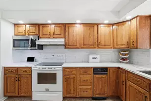 220 N Garber Dr, Tipp City, OH 45371 - Photo 10