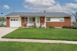 795 Spring Garden Pl, Dayton, OH 45431 - Photo 2