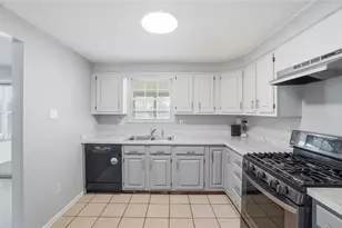 4061 Forest Ridge Blvd, Riverside, OH 45424 - Photo 12