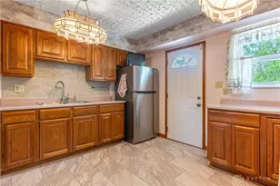 6915 Salem Ave, Clayton, OH 45315 - Photo 10