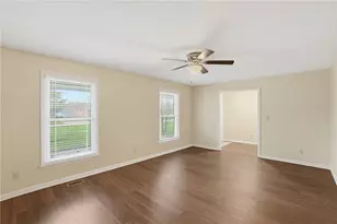 6920 Eastpoint Ct, Washington Twp, OH 45459 - Photo 8