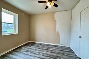 345 E Central Ave, West Carrollton, OH 45449 - Photo 12