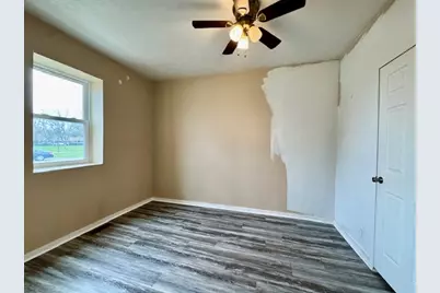 345 E Central Avenue, West Carrollton, OH 45449 - Photo 12