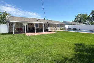 916 Mystic Ln, Troy, OH 45373 - Photo 32