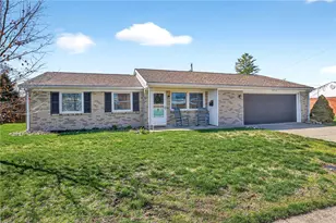 916 Mystic Ln, Troy, OH 45373 - Photo 2