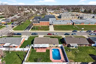 916 Mystic Ln, Troy, OH 45373 - Photo 44