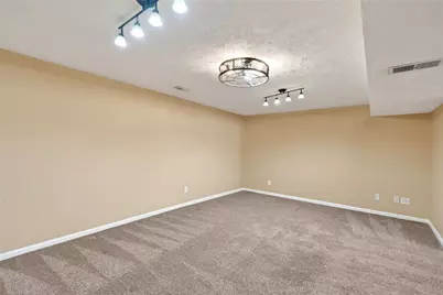 805 N Monroe Drive, Xenia, OH 45385 - Photo 36