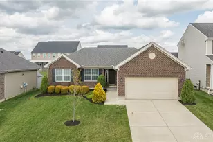 4182 Spicebush Dr, Tipp City, OH 45371 - Photo 1