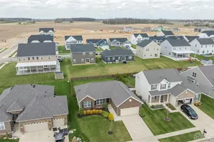 4182 Spicebush Dr, Tipp City, OH 45371 - Photo 30