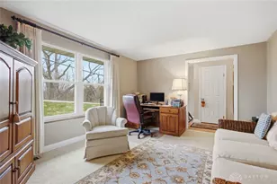 2224 Cheviot Hills Dr, Springfield Twp, OH 45505 - Photo 10