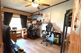 348 Oakwood Ct, Dayton, OH 45417 - Photo 6