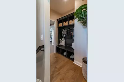 2004 Silver Linden Drive, Tipp City, OH 45371 - Photo 8