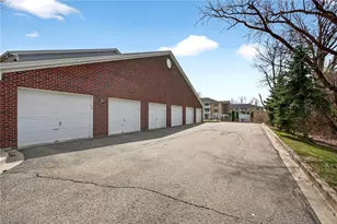 3127 Alexander Pl, Beavercreek, OH 45431 - Photo 4