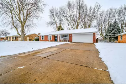 737 Honeysuckle Drive, Greenville Twp, OH 45331 - Photo 2