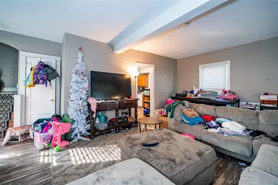 110 W Hudson Avenue, Dayton, OH 45405 - Photo 2