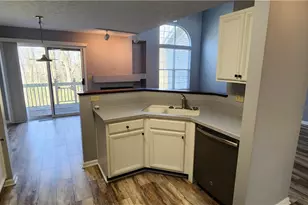 3946 W Summit Ridge Dr, Beavercreek, OH 45430 - Photo 6