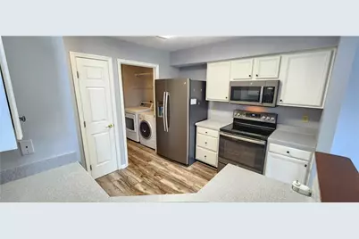 3946 W Summit Ridge Drive, Beavercreek, OH 45430 - Photo 8