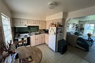 209 Carrlands Dr, Kettering, OH 45429 - Photo 10