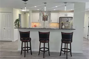 1039 Independence Dr, Kettering, OH 45429 - Photo 4