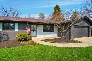 1039 Independence Dr, Kettering, OH 45429 - Photo 2