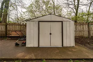 203 S 1st St, Trenton, OH 45067 - Photo 16