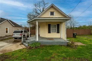 203 S 1st St, Trenton, OH 45067 - Photo 1