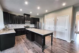 9629 Linden Brook Dr, Clearcreek Twp, OH 45458 - Photo 12