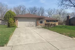 7554 Roselake Dr, Butler Twp, OH 45414 - Photo 2