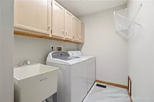 3473 Fairwood Dr, Beavercreek, OH 45432 - Photo 50