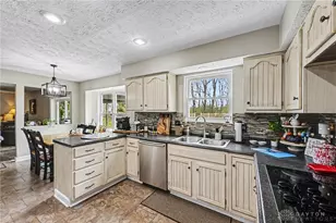 10200 Wright Brothers Ct, Centerville, OH 45458 - Photo 8