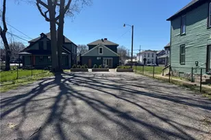 1220-1222 Wayne Ave, Dayton, OH 45410 - Photo 2