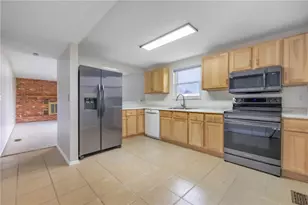 6117 Charlesgate Rd, Huber Heights, OH 45424 - Photo 6