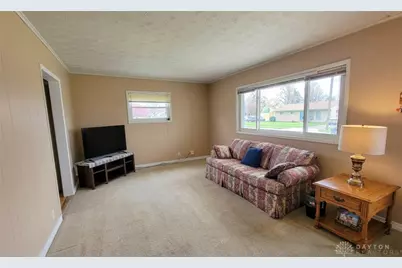 304 Inverness Avenue, Vandalia, OH 45377 - Photo 8