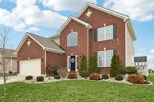 4076 Spicebush Dr, Tipp City, OH 45371 - Photo 4