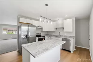 2724 Hazelbrook Dr, Butler Twp, OH 45414 - Photo 20