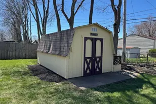 1020 Crestview Dr, Troy, OH 45373 - Photo 18