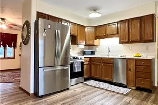 108 Connie Cir, Eaton, OH 45320 - Photo 2