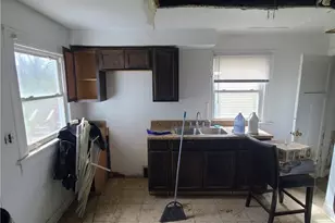 236 S Ardmore Ave, Dayton, OH 45417 - Photo 10