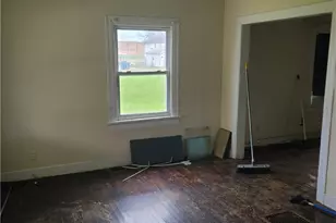 236 S Ardmore Ave, Dayton, OH 45417 - Photo 8