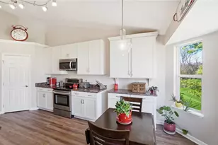 1427 Weatherfield Ct, Centerville, OH 45459 - Photo 24