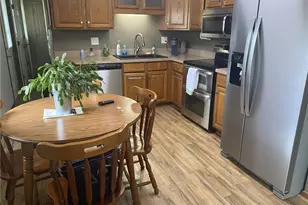 192 Golfwood Dr, West Carrollton, OH 45449 - Photo 4