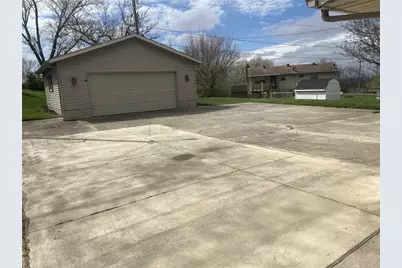 192 Golfwood Drive, West Carrollton, OH 45449 - Photo 10