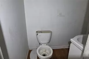 824 E 2nd St, Lima, OH 45804 - Photo 14