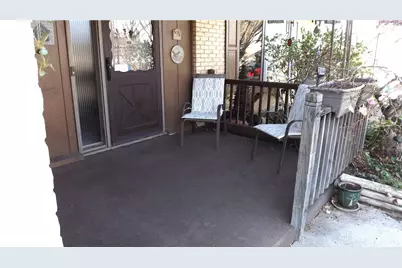 801 Crestmont Drive, Riverside, OH 45431 - Photo 6