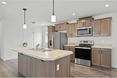 423 Kalynn Circle, Fairborn, OH 45324 - Photo 2