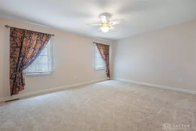 2695 Vienna Estates Drive, Miamisburg, OH 45459 - Photo 18