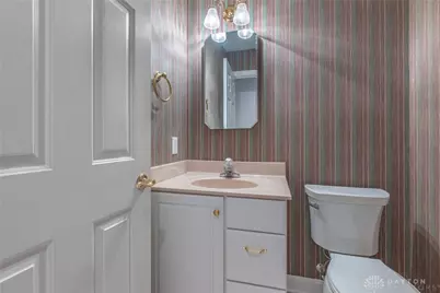2695 Vienna Estates Drive, Miamisburg, OH 45459 - Photo 16